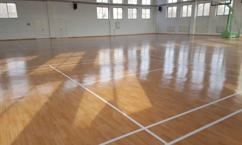 山東省青島城陽區職教中心籃球場地板